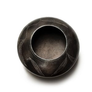 Luxolo Decorative Bowl with Leaves African Tribal